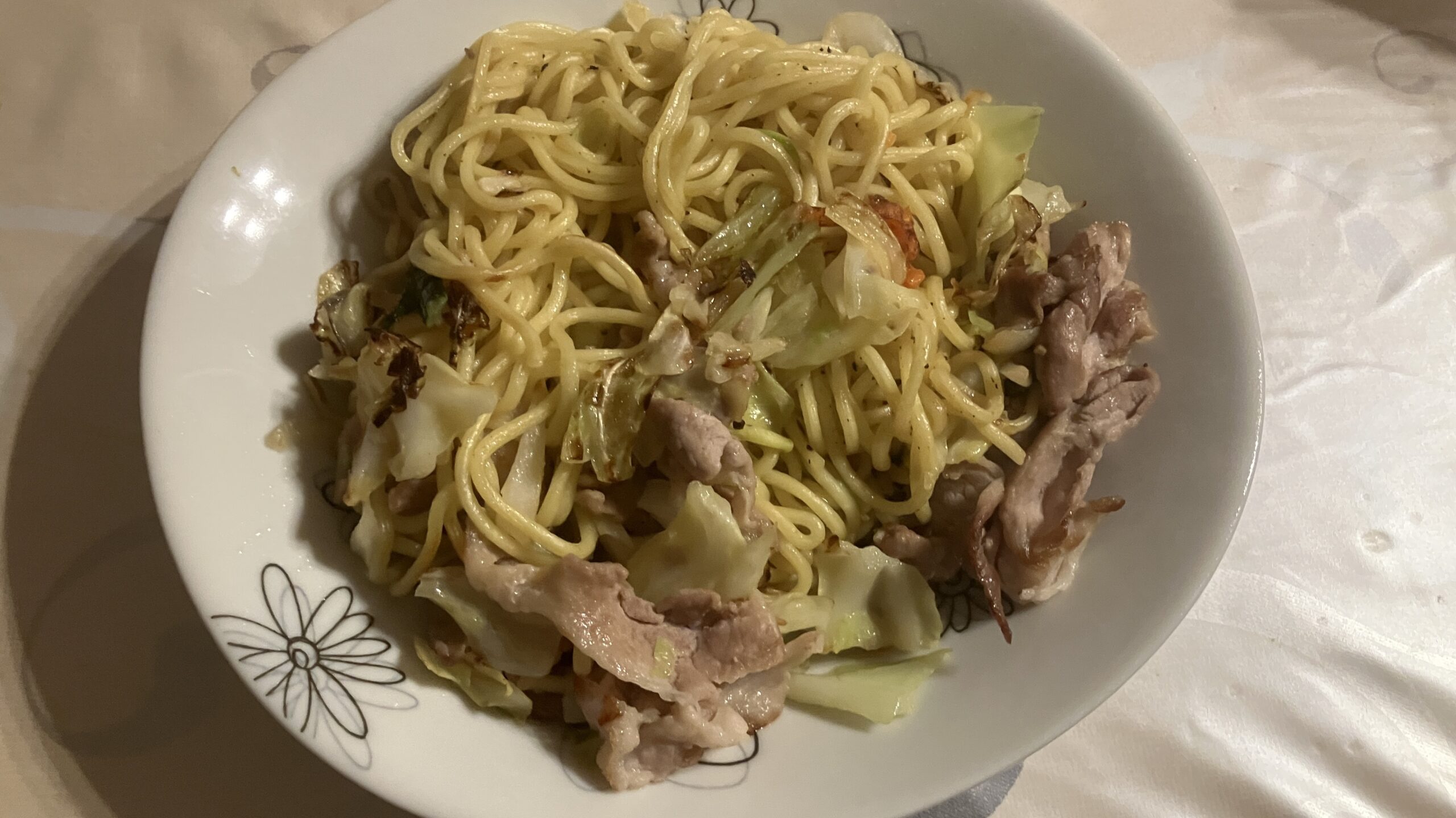 自分で作った塩焼きそばの画像です